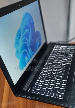 New Laptop HP Pavilion 15 8GB Intel Core I7 SSD 512GB