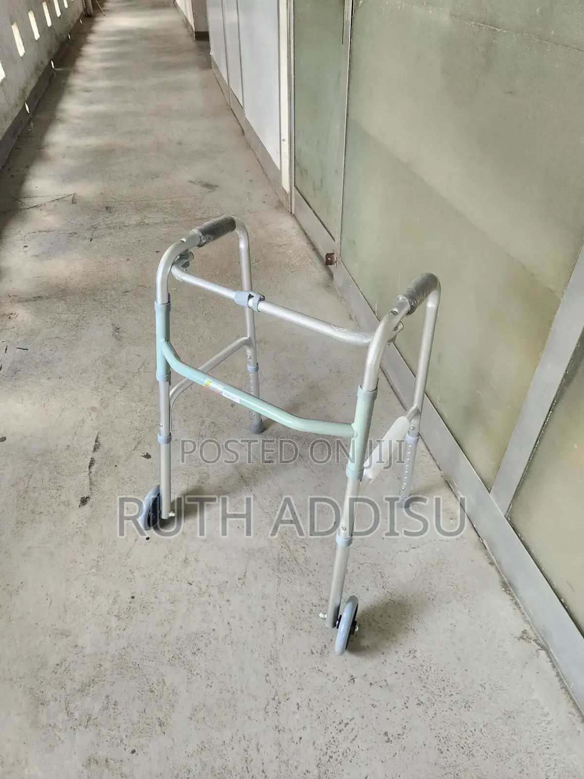 Foldable Walker重大brand New Walker朱槿medical Walker吞噬walker Medical