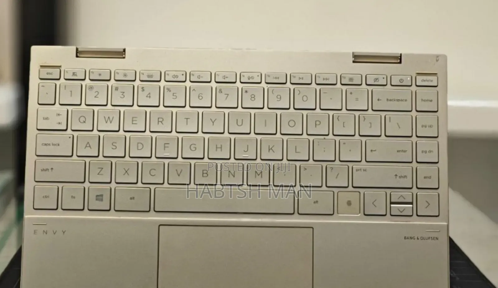 New Laptop HP Envy X360 8GB Intel Core I7 SSD 1T