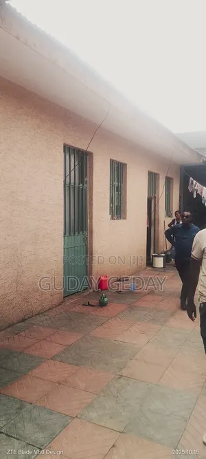 Furnished 5bdrm Villa in Akaky Kaliti for sale