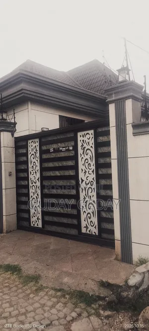 Furnished 6bdrm Penthouse in Akaky Kaliti for sale