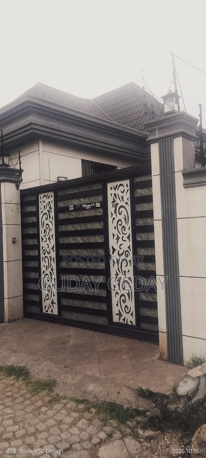 Furnished 6bdrm Penthouse in Akaky Kaliti for sale