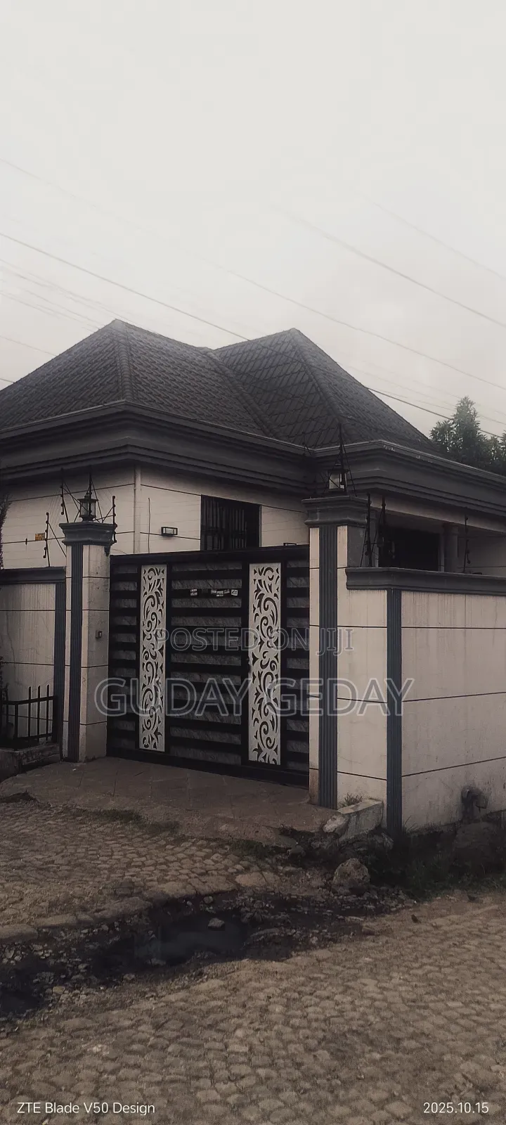 Furnished 6bdrm Penthouse in Akaky Kaliti for sale