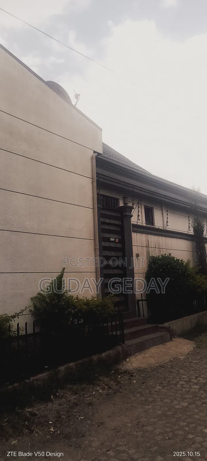 Furnished 6bdrm Penthouse in Akaky Kaliti for sale