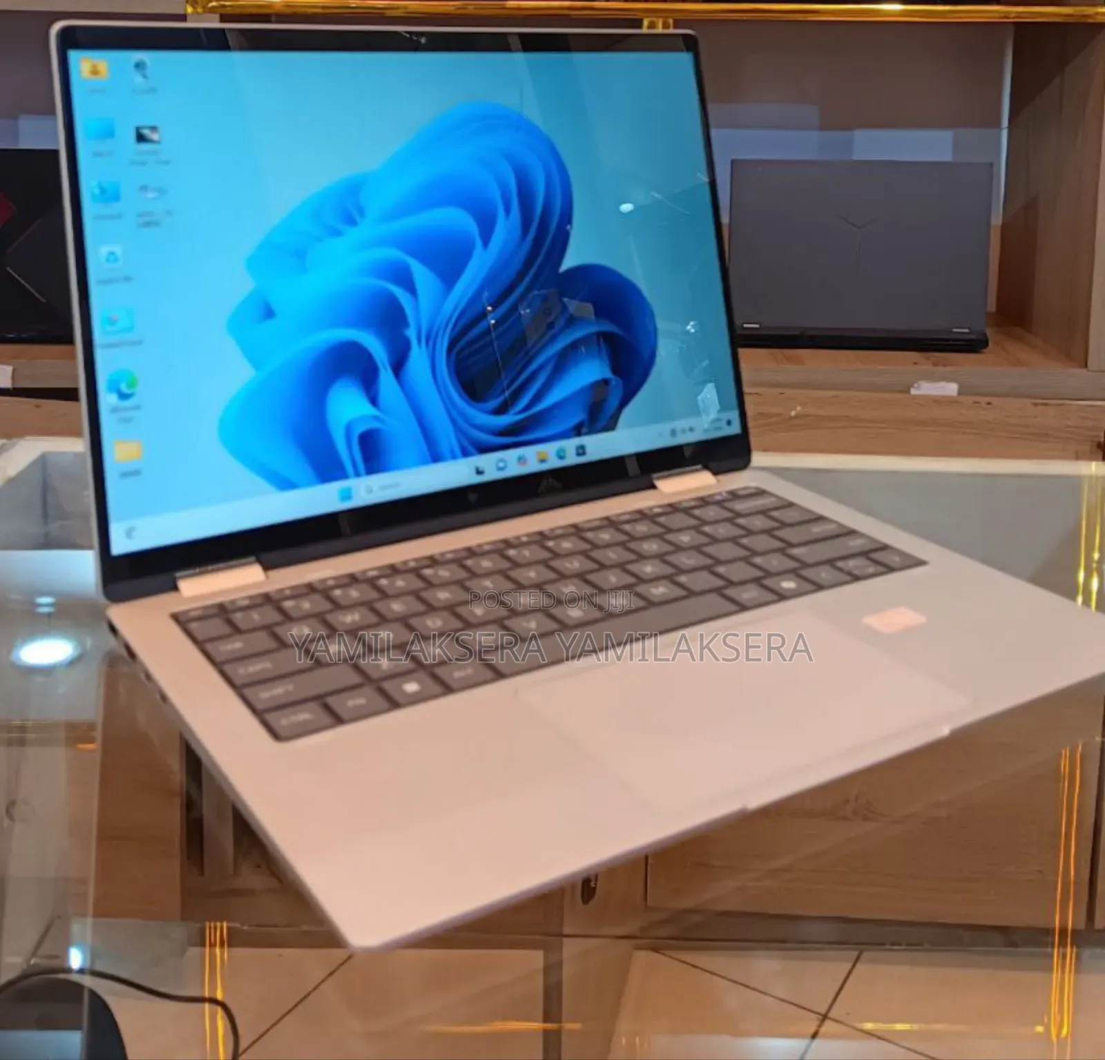 New Laptop HP Envy X360 16GB Intel Core 7 SSD 1T