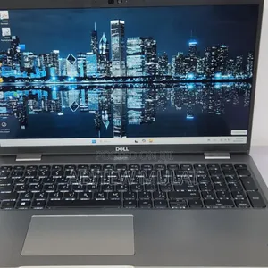 New Laptop Dell Precision 7550 32GB Intel Core I7 SSD 512GB