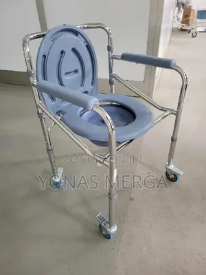 Photo - Commode Chair₰=Equipped With 4 Wheels脅፰individuals Weighing Up To150kg