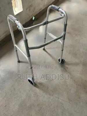 Photo - Foldable Walker段的medical Walker朱諾foldable Medical Walker雞蛋walker New