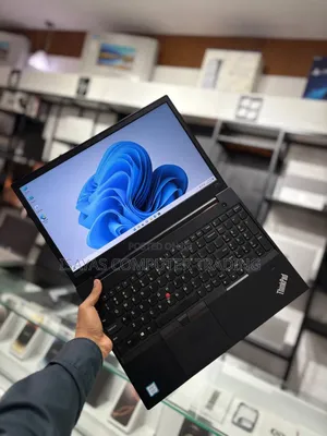 New Laptop Lenovo ThinkPad E580 16GB Intel Core I7 SSD 512GB