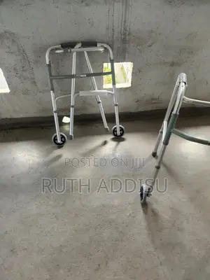 Photo - Walker Foldable Walker塊錢walker學校medical Walker朱諾walker輕微walker Medical