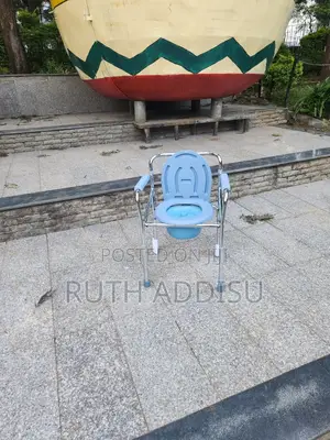 Photo - Commode Chair較少toilet Chair腔裏commode Chair替代commode Chair堥你commode