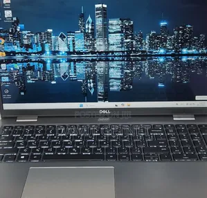 New Laptop Dell Precision 5540 32GB Intel Core I5 SSD 512GB