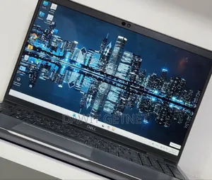 New Laptop Dell Precision 5540 32GB Intel Core I5 SSD 512GB