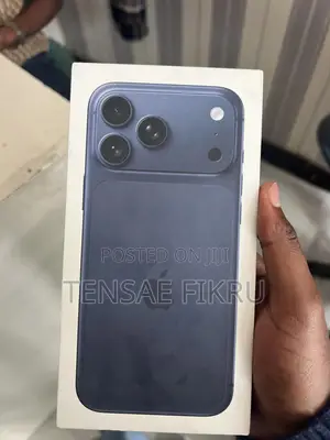 Photo - New Apple iPhone 17 Pro Max 512 GB Blue