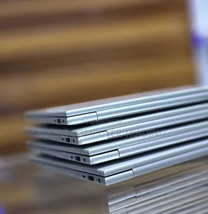 New Laptop HP EliteBook 830 G9 16GB Intel Core I5 SSD 512GB
