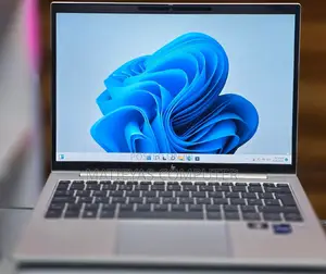 New Laptop HP EliteBook 830 G9 16GB Intel Core I5 SSD 512GB
