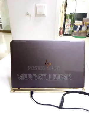 New Laptop HP Spectra 13 8GB Intel Core I7 SSD 256GB