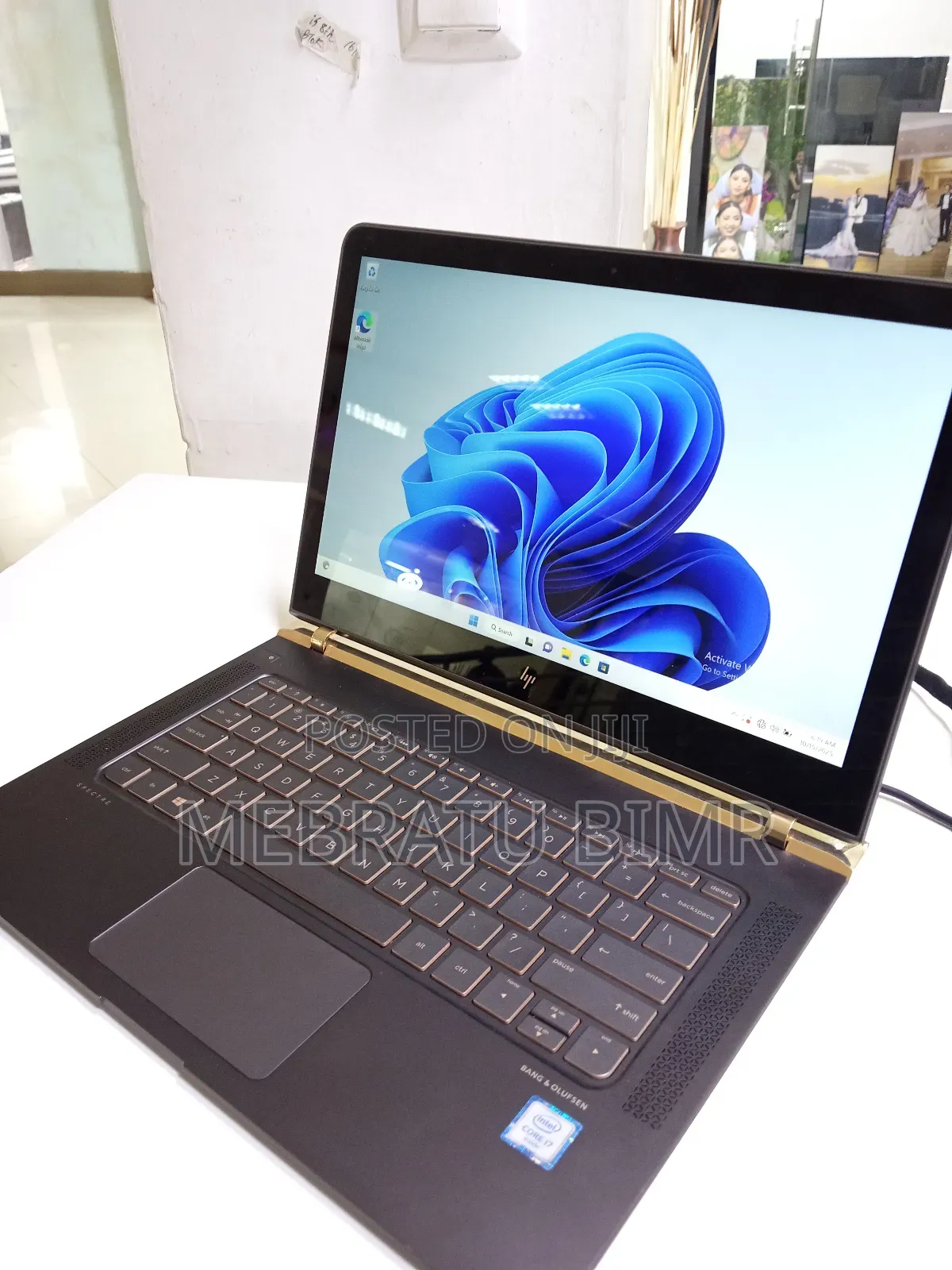 New Laptop HP Spectra 13 8GB Intel Core I7 SSD 256GB