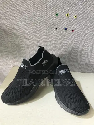 Skecher for Man’S and Girls With High Quality