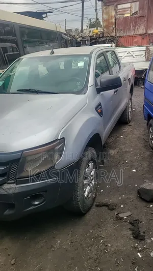 Photo - Ford Ranger Wildtrak 2013 Silver