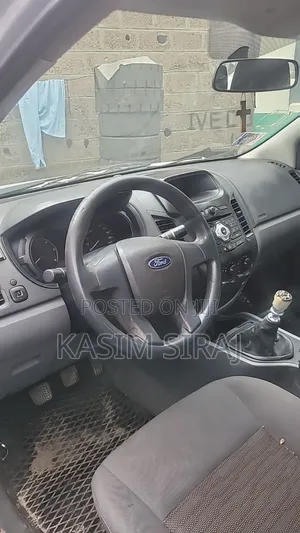 Ford Ranger Wildtrak 2013 Silver