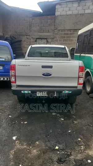 Ford Ranger Wildtrak 2013 Silver