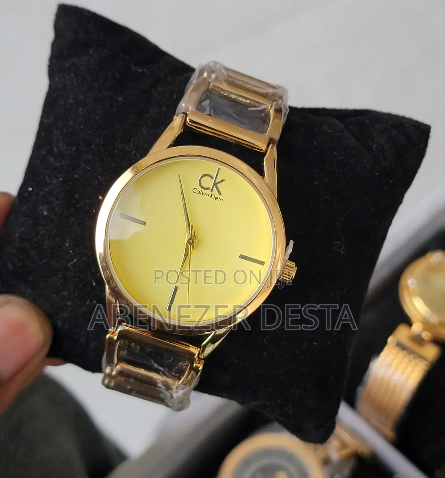 Calvin Klein Stately K3g23526 Women's Watch With a Gold-Tone