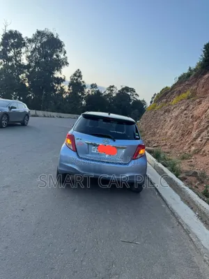 Toyota Yaris 2013 Blue