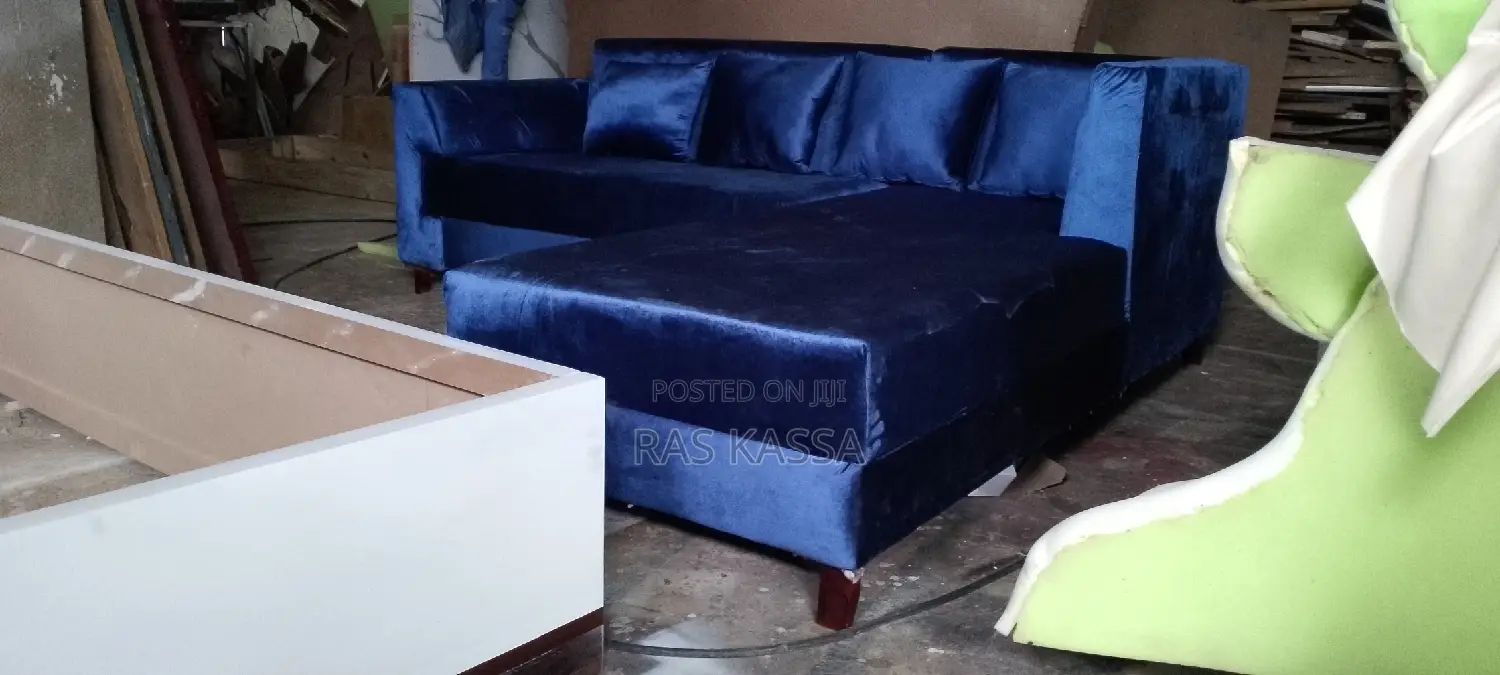 አነስተኛ ሶፊ 6