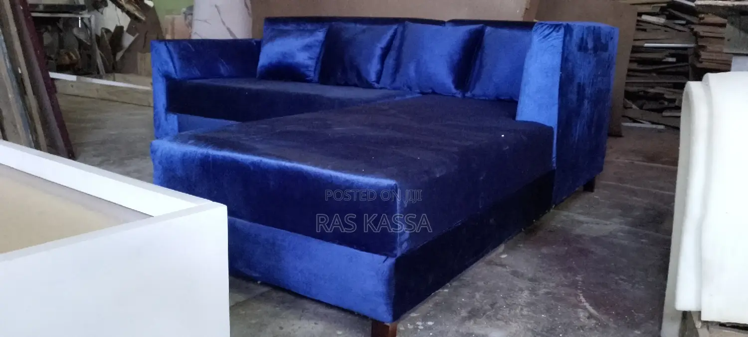 አነስተኛ ሶፊ 6