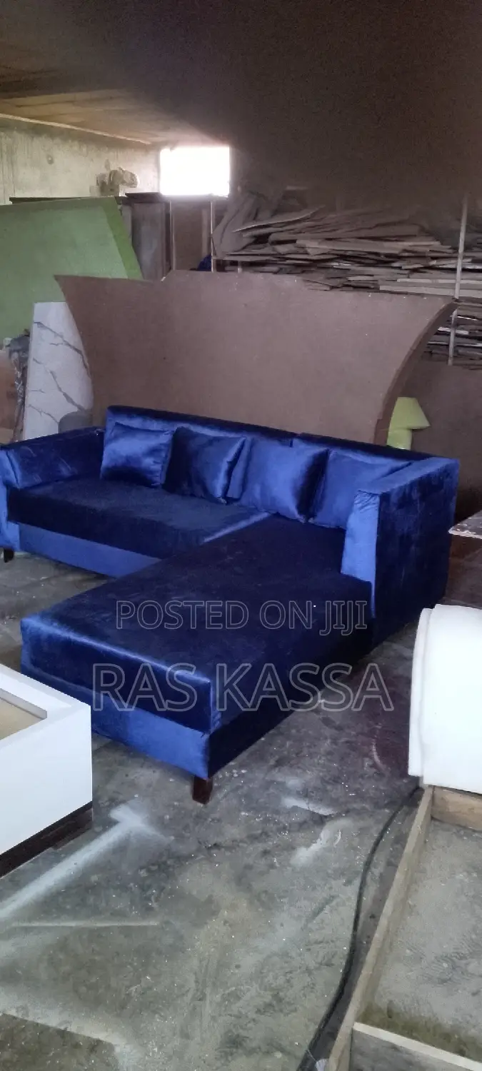 አነስተኛ ሶፊ 6