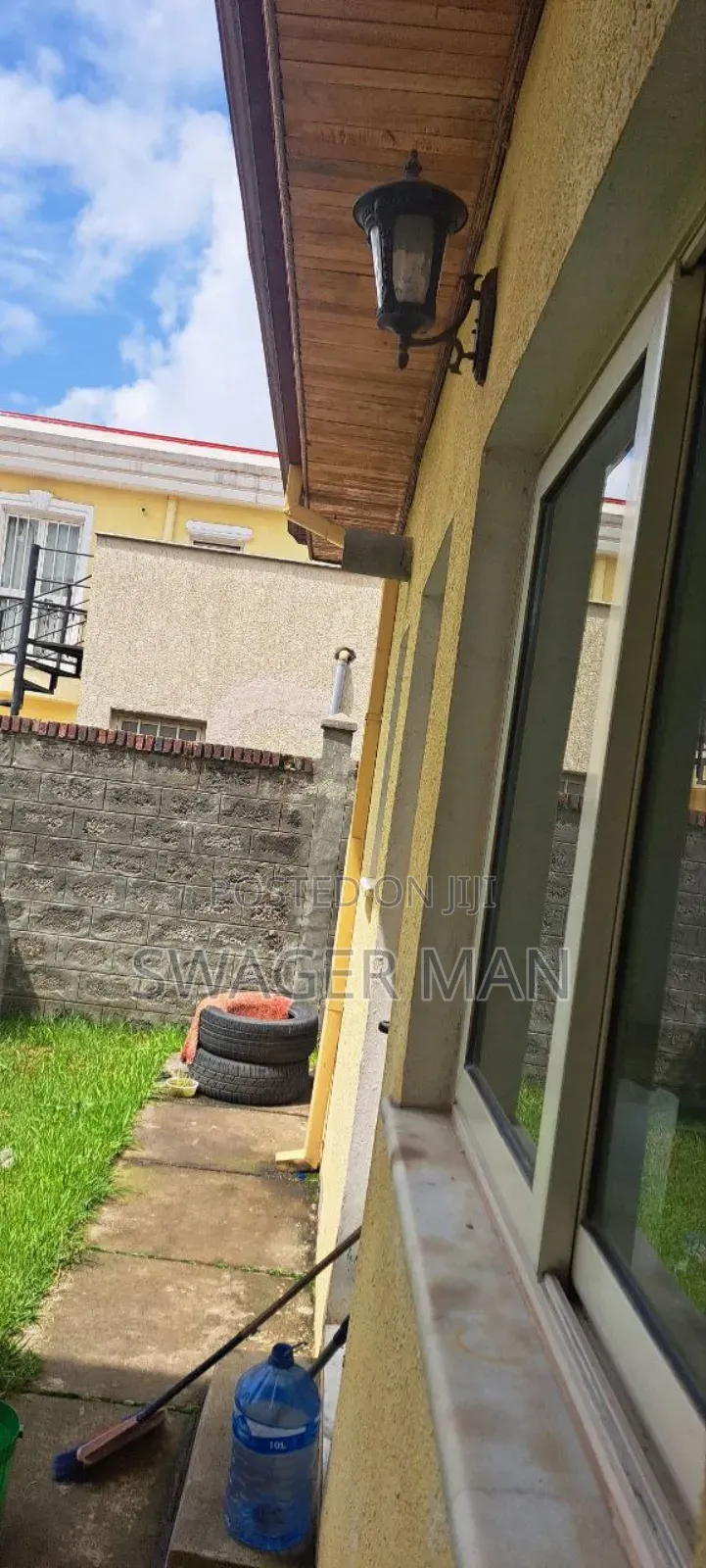 Furnished 6bdrm Townhouse/Terrace in Tafo Ccd, Yeka for sale