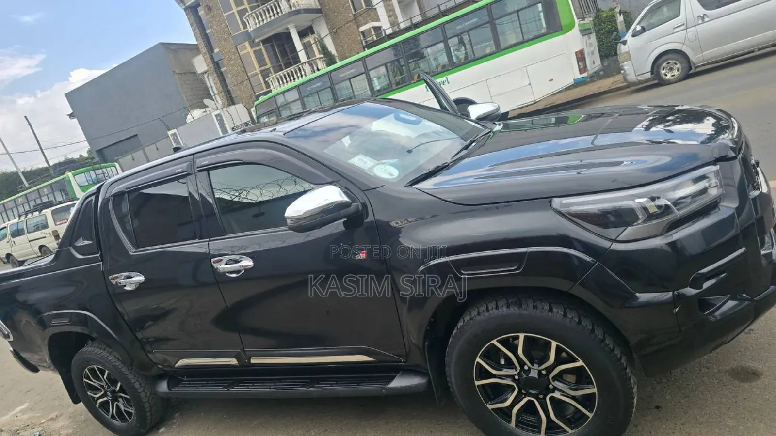 Toyota Hilux Revo Double Cab Deisel 2.8 AWD 2022 Black