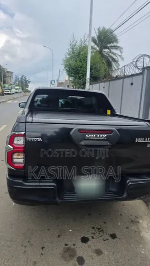 Toyota Hilux Revo Double Cab Deisel 2.8 AWD 2022 Black