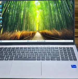 Photo - New Laptop Dell Inspiron 15 16GB Intel Core I7 SSD 512GB