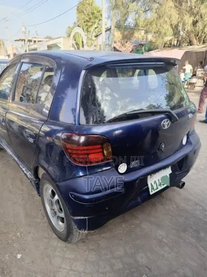 Toyota Vitz 2002