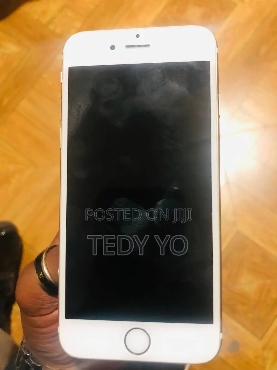 Apple iPhone 6s 64 GB Gold