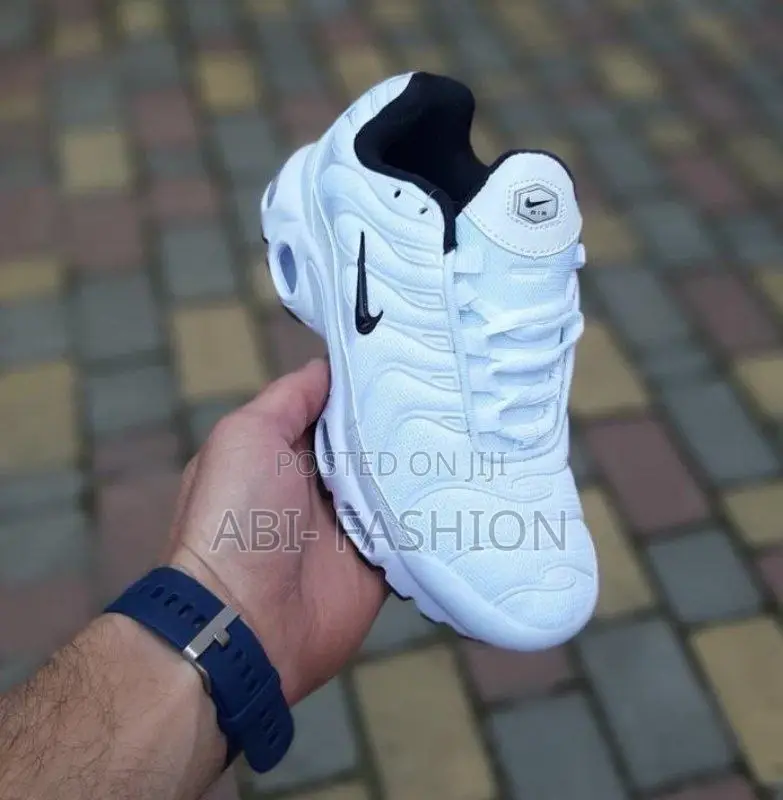 Nike Air Max White Edition