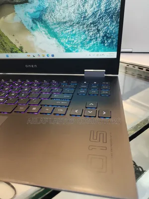 New Laptop HP Omen 15 16GB AMD Ryzen 7 SSD 512GB