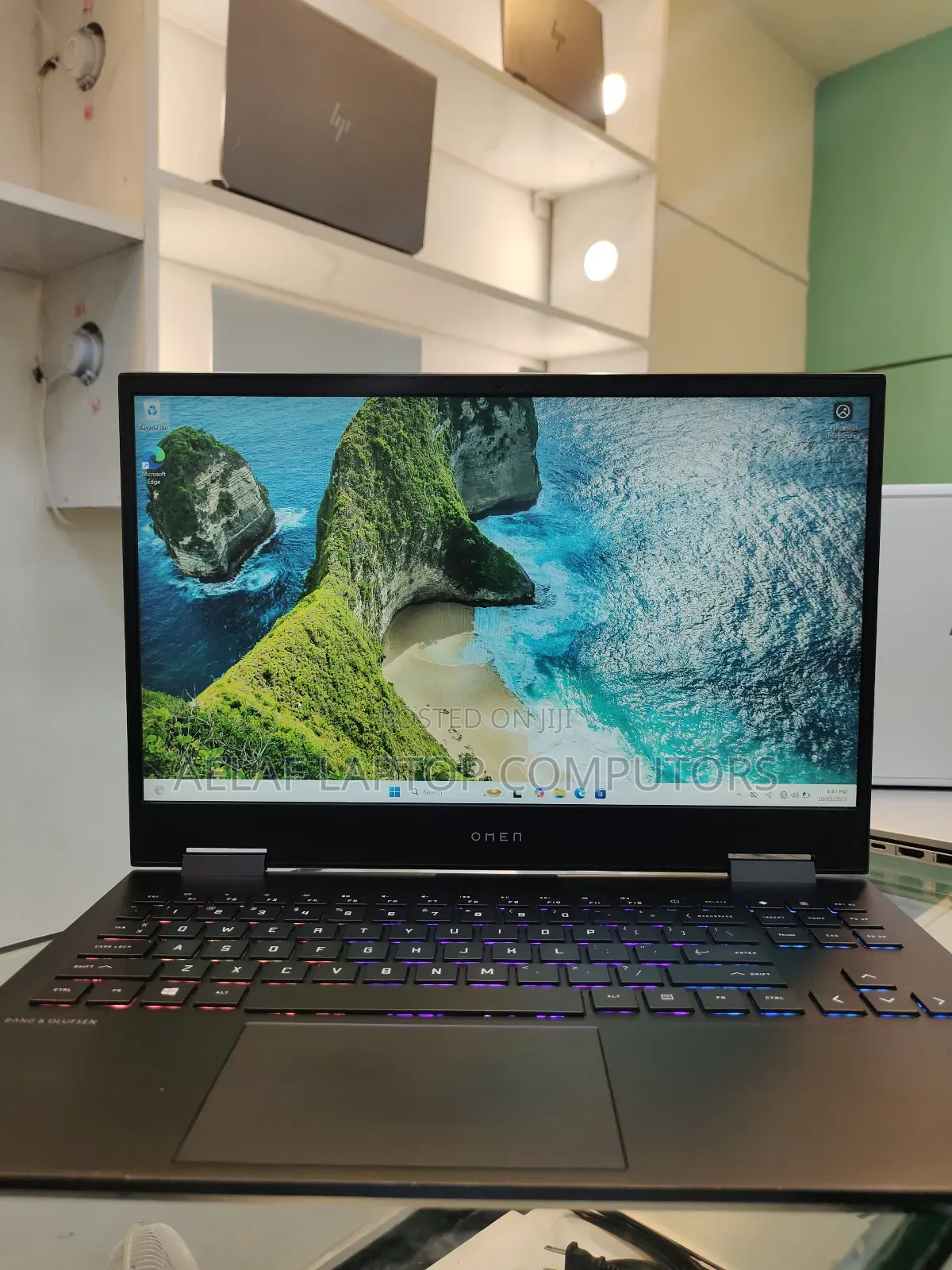 New Laptop HP Omen 15 16GB AMD Ryzen 7 SSD 512GB