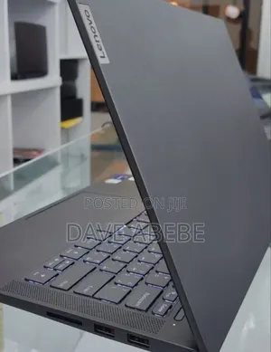 New Laptop Lenovo Ideapad 3 16GB Intel Core i7 SSD 512GB