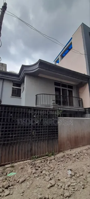 3bdrm House in Haile Garment, Nifas Silk-Lafto for sale