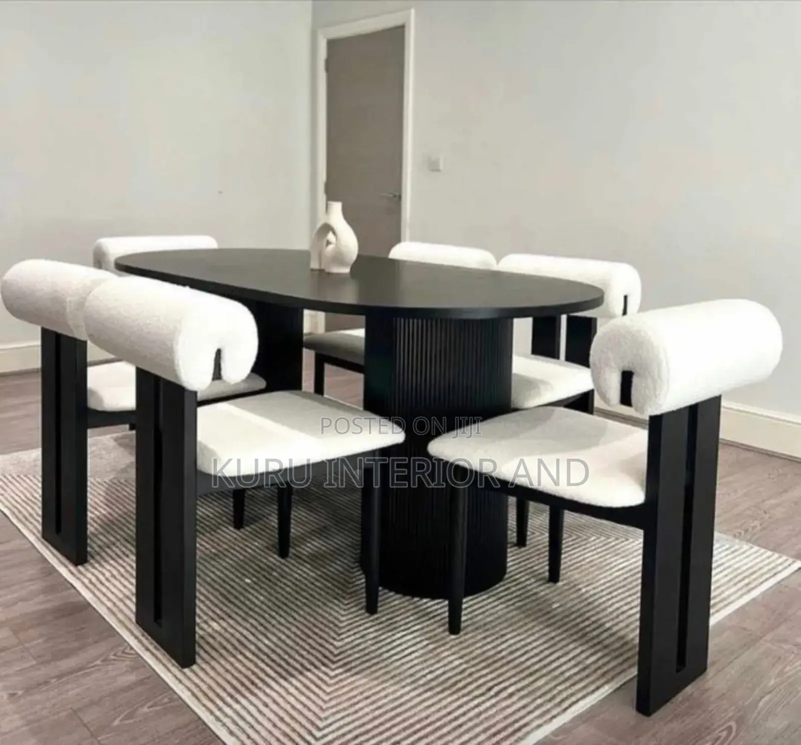Modern Dining Tabel (6 Seat )