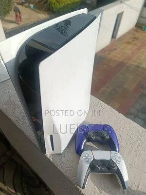 Photo - Playstation 5 (Fat/Disc Edition)