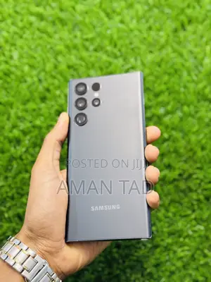 Photo - New Samsung Galaxy S22 Ultra 512 GB Black