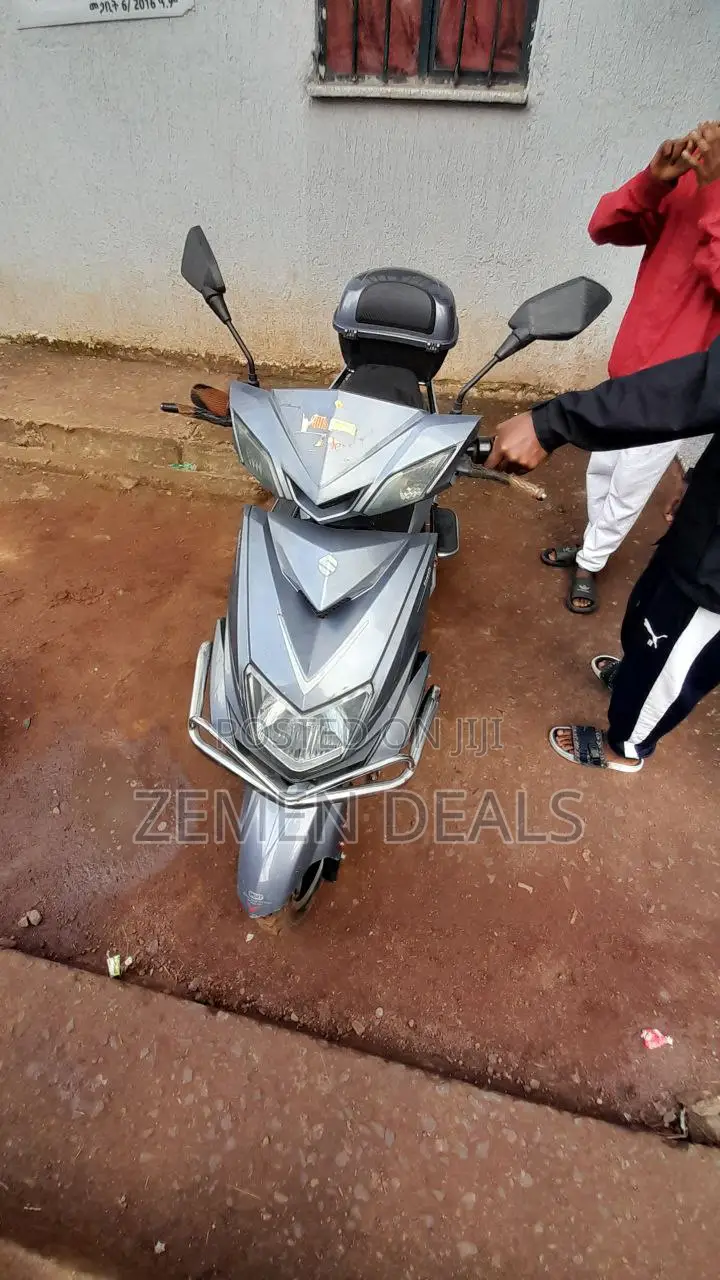 Motorcycle 2023 Gray