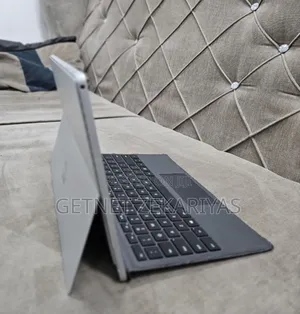 New Laptop Microsoft Surface Pro 7 16GB Intel Core I7 SSD 256GB