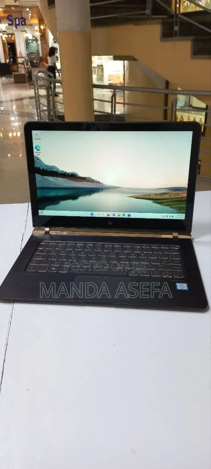 New Laptop HP Spectre 8GB Intel Core I7 SSD 256GB