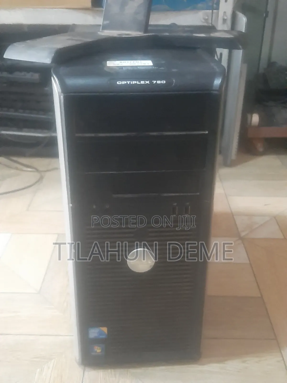 Desktop Computer Dell OptiPlex 780 2GB Intel Core 2 Duo HDD+SSD 320GB