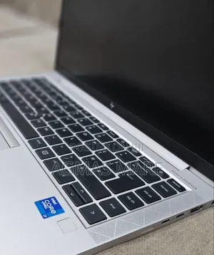 New Laptop HP EliteBook 840 G8 16GB Intel Core I7 SSD 512GB